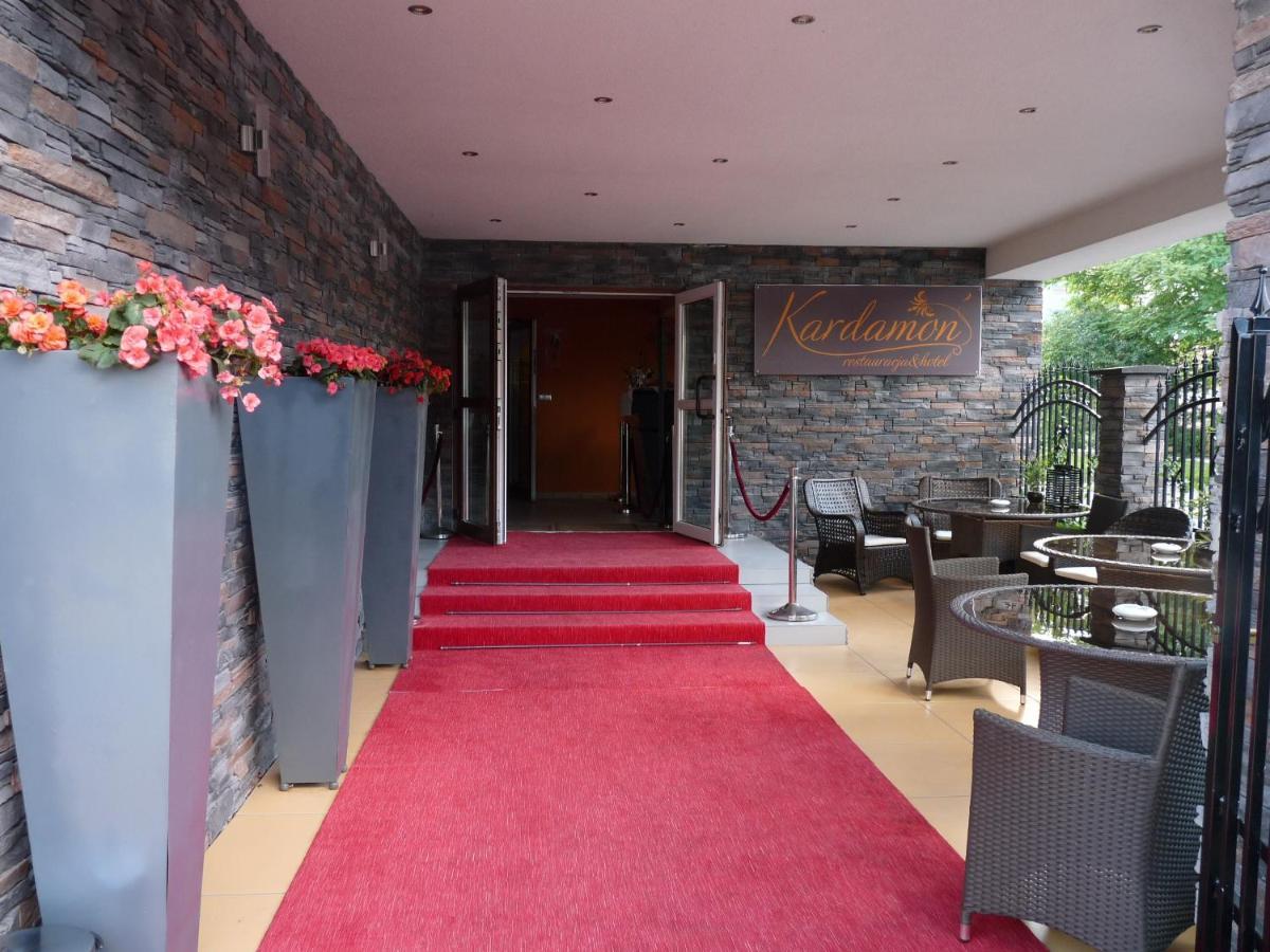 Kardamon Bed & Breakfast Zary  Exterior photo